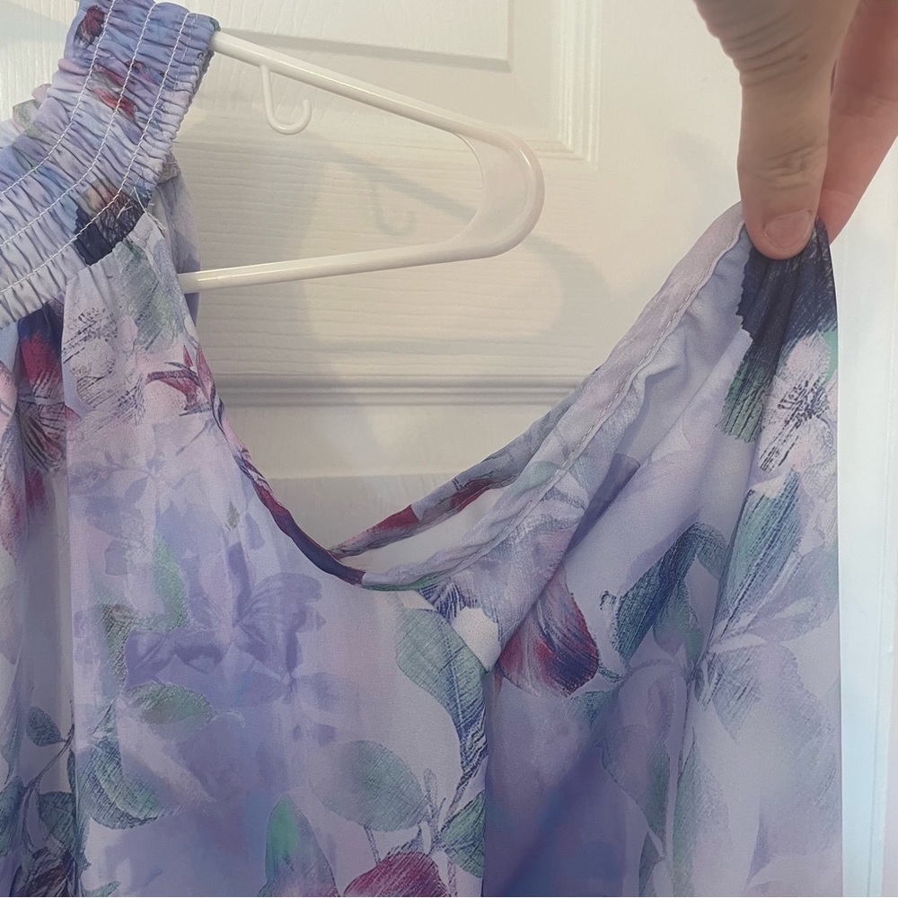 Floral Cold Shoulder Top with Fitted Wrists - Picture 6 of 12